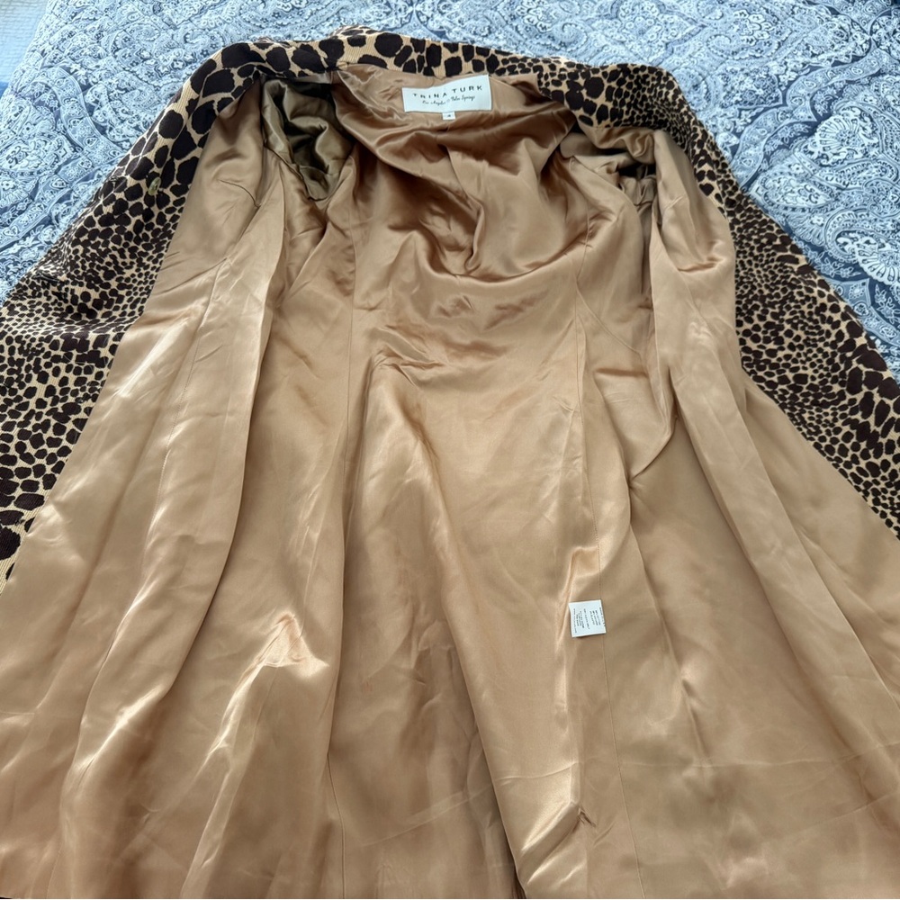 Trina Turk Animal Print Corduroy Double breasted Coat in size 4 - Picture 3 of 5